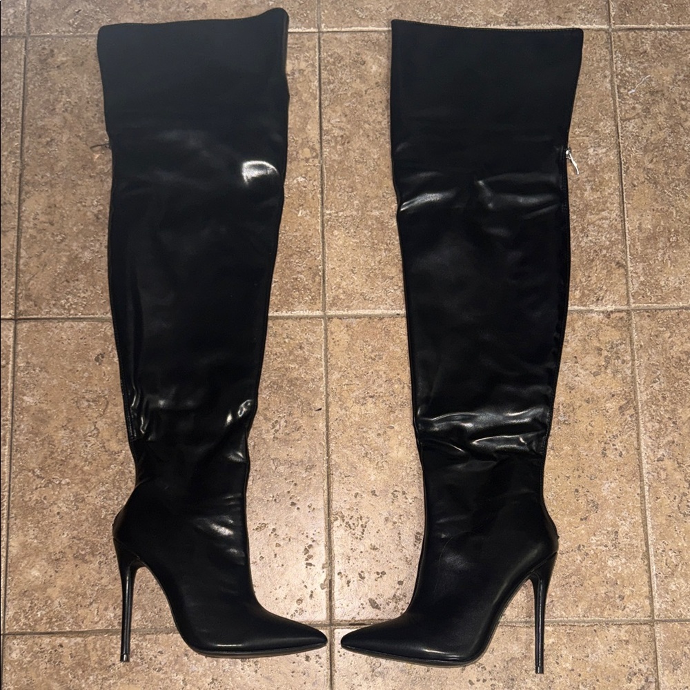 PrettyLittleThing Glossy Black Over-the-Knee Boots